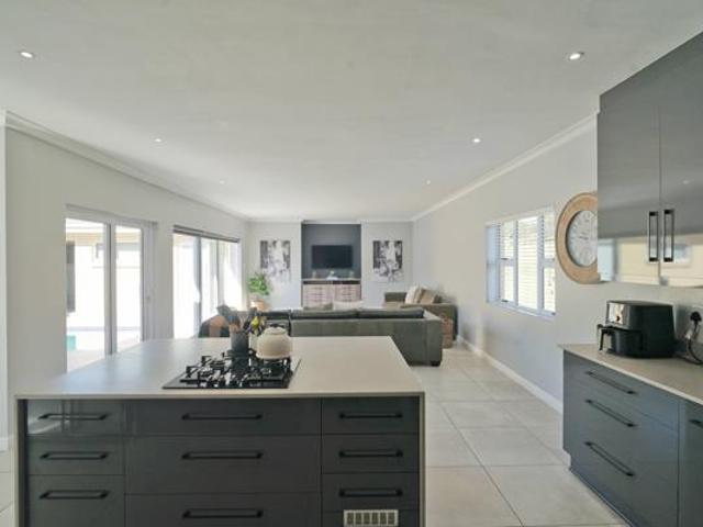 3 Bedroom House in Kwelera