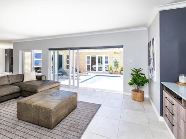 3 Bedroom House in Kwelera