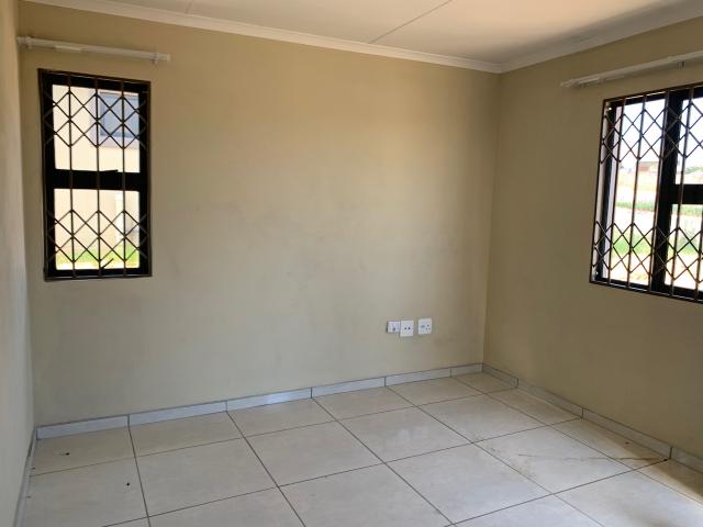 3 Bedroom House in Kya Sands