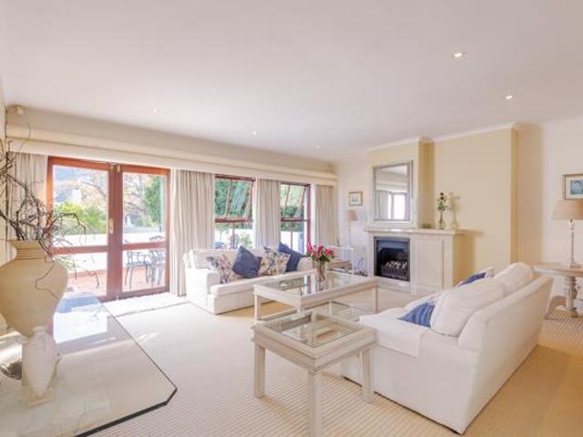 3 Bedroom House in Hout Bay Central