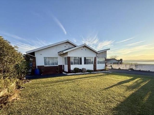 3 Bedroom House in Howick West