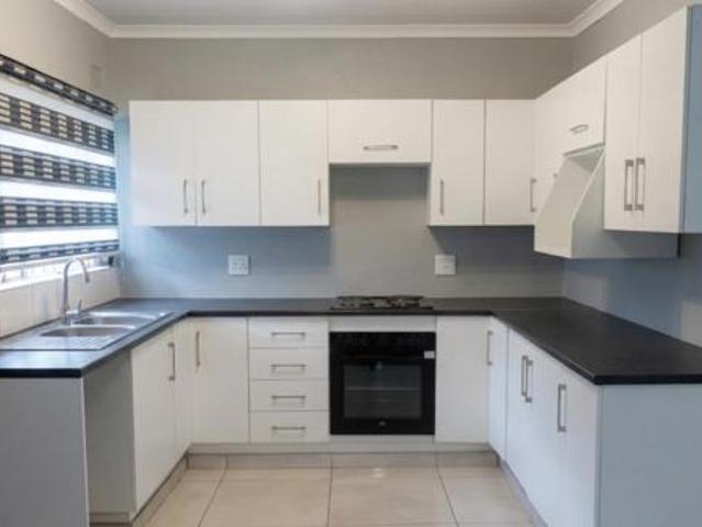 3 Bedroom House in Howick West