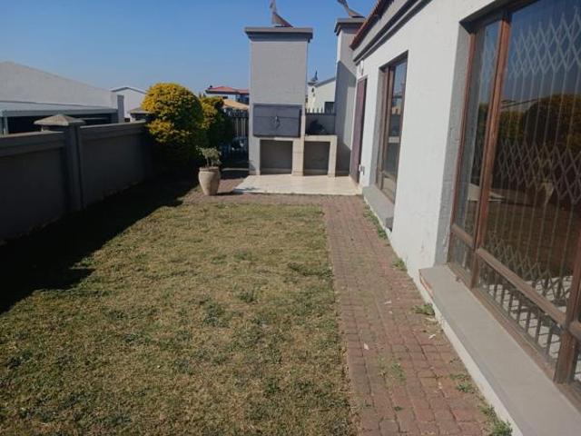 3 Bedroom House in Hoeveld Park