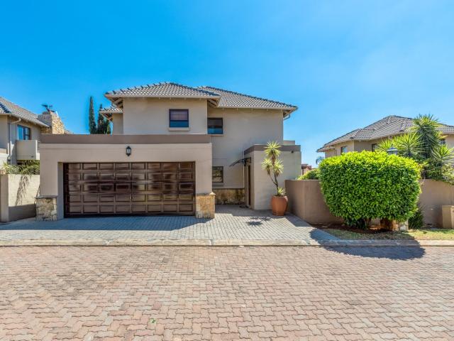 3 Bedroom House in Honeydew Manor