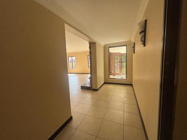 3 Bedroom House in Honeydew Ridge