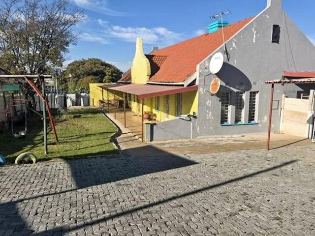 3 Bedroom House in Horizon View
