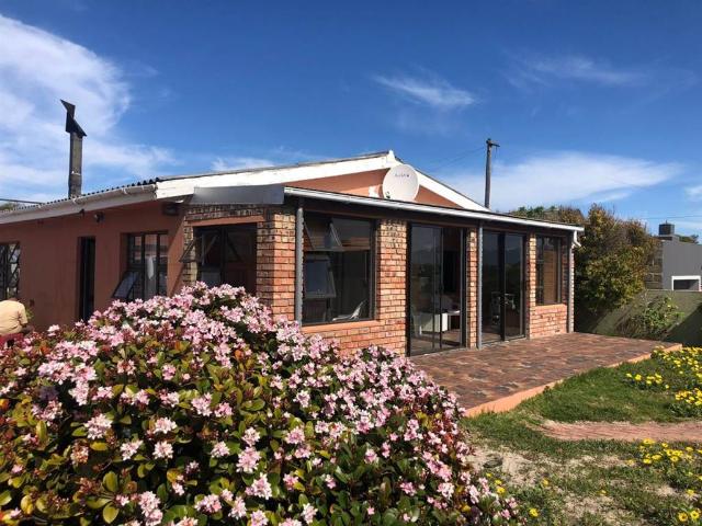 3 Bedroom House in Hawston