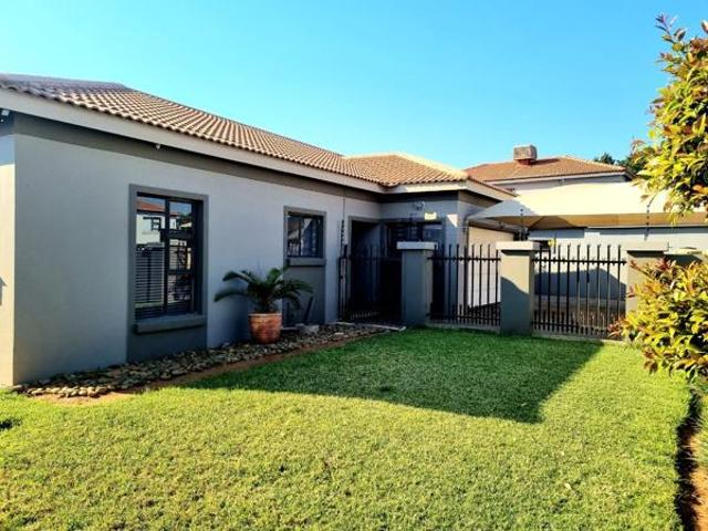 3 Bedroom House in Hadison Park