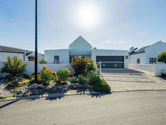 3 Bedroom House in Harbour Lights
