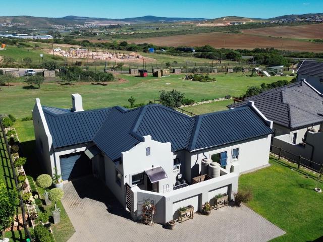3 Bedroom House in Hartland Lifestyle Estate