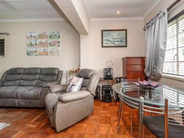 3 Bedroom House in Heuwelkruin