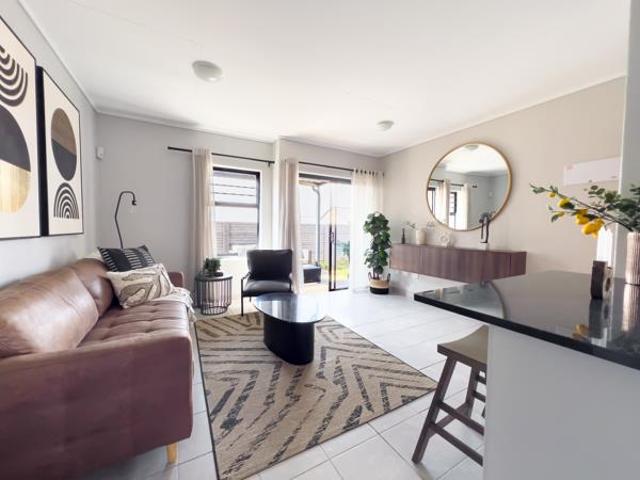 3 Bedroom House in Heuweloord