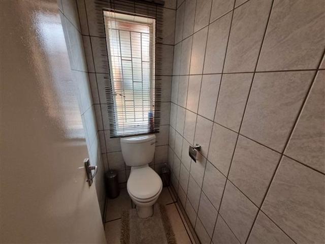 3 Bedroom House in Heuwelsig Estate