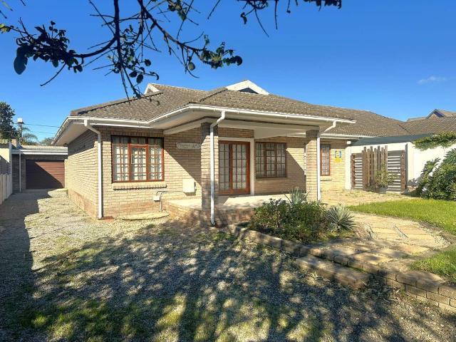3 Bedroom Townhouse in Heather Park