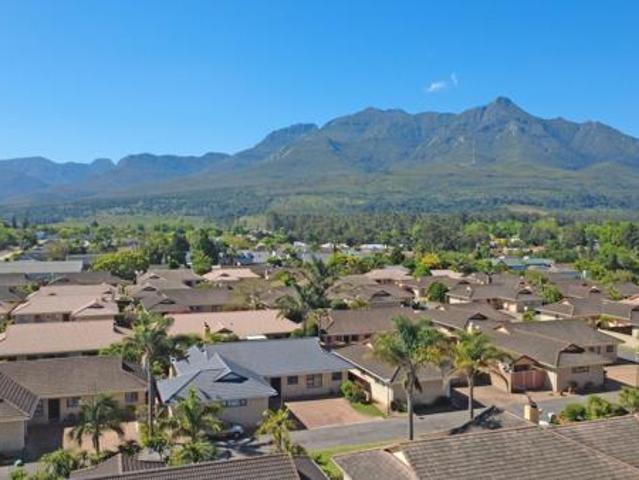 3 Bedroom House in Heather Park