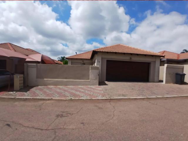 3 Bedroom House in Heatherview