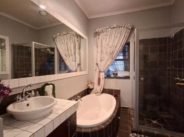 3 Bedroom House in Heidelberg Central