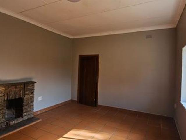 3 Bedroom House in Hekpoort