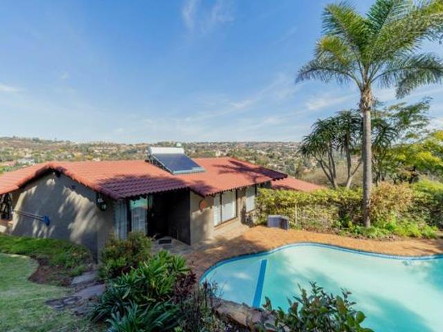 3 Bedroom House in Helderkruin