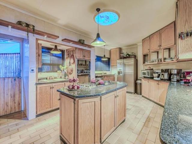 3 Bedroom House in Helderkruin