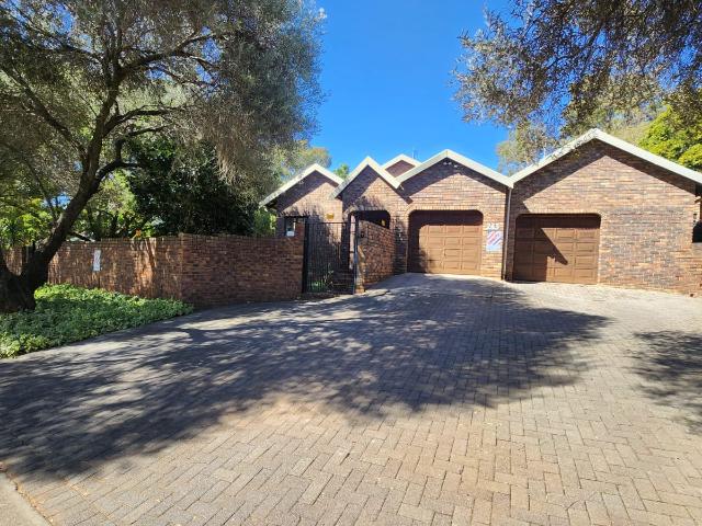 3 Bedroom House in Hennopspark