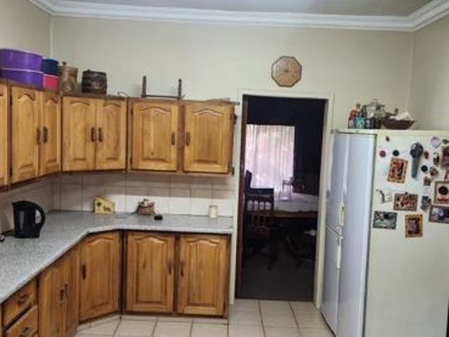 3 Bedroom House in Hennopspark
