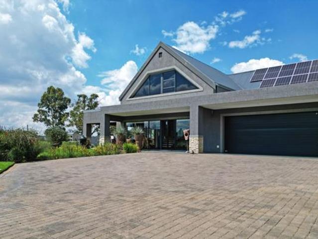 3 Bedroom House in Heron Banks Golf Estate