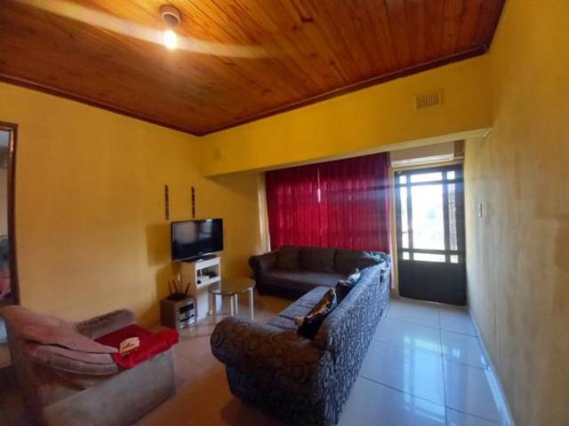 3 Bedroom House in High Ridge