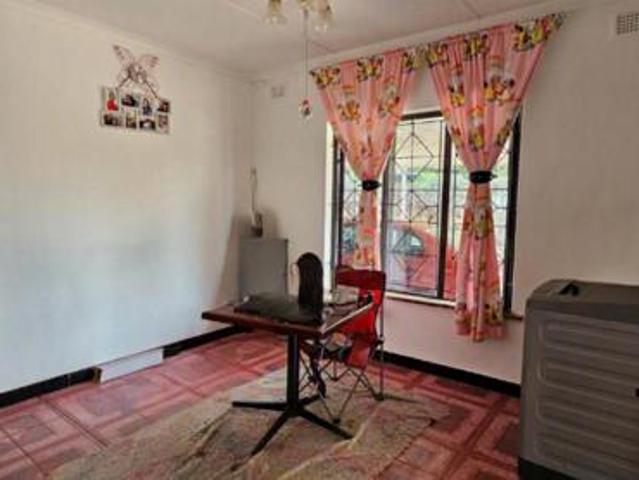 3 Bedroom House in High Ridge