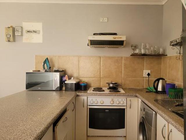 3 Bedroom House in Highbury