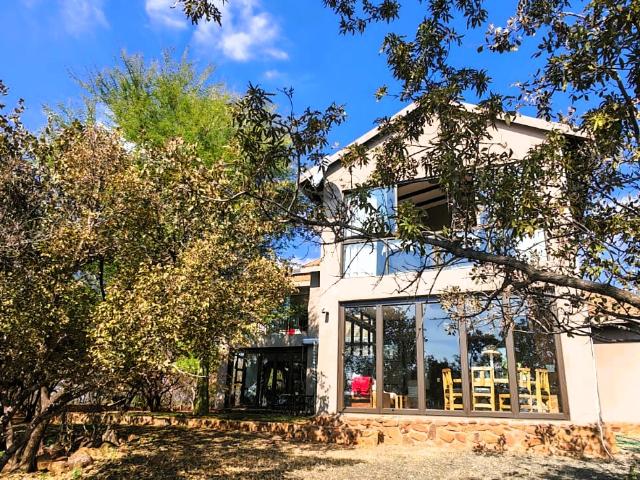 3 Bedroom House in Highlands Wilderness Estate