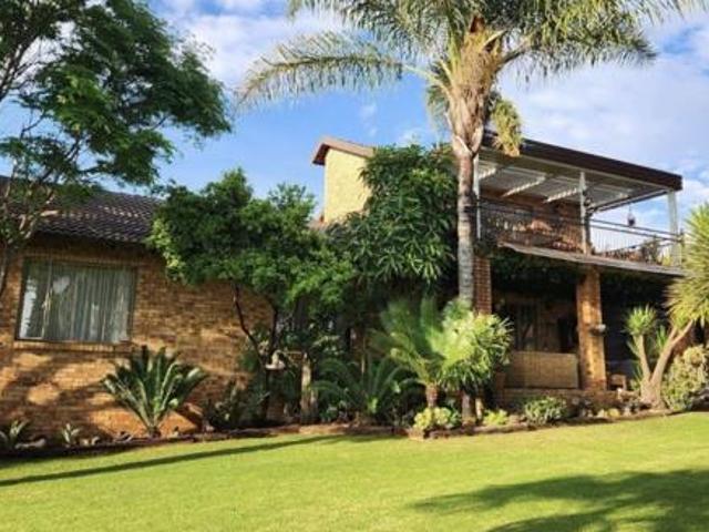 3 Bedroom House in Highveld