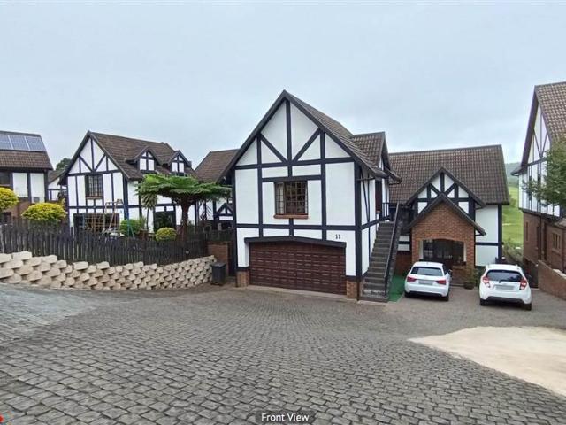 3 Bedroom House in Hillcrest Central