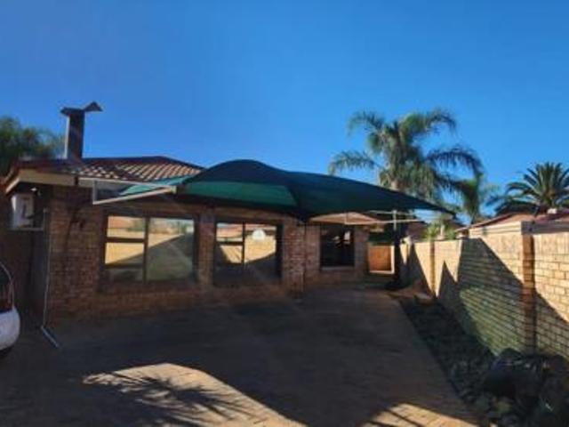 3 Bedroom House in Hillcrest