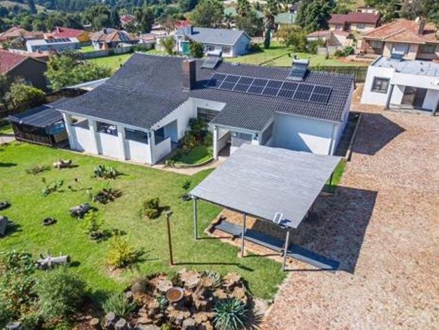 3 Bedroom House in Hillshaven