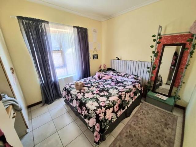 3 Bedroom House in Humewood