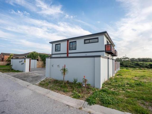 3 Bedroom House in Humewood