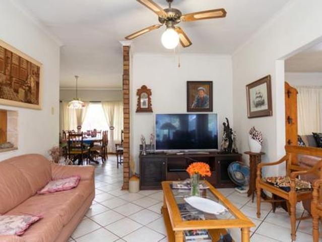 3 Bedroom House in Ifafi