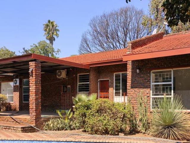 3 Bedroom House in Ifafi