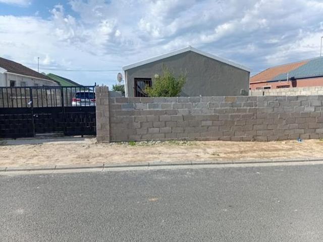 3 Bedroom House in Ikwezi Park