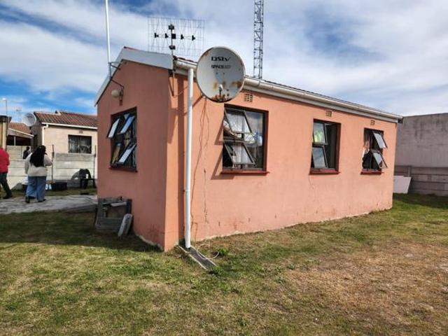 3 Bedroom House in Ikwezi Park