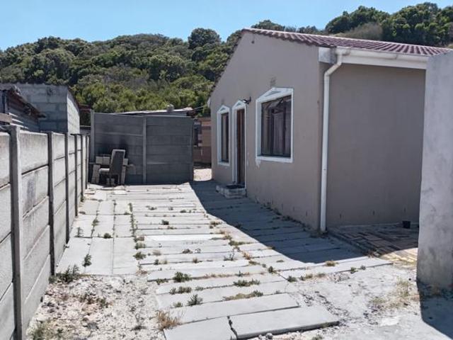 3 Bedroom House in Ilitha Park