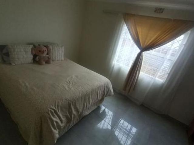 3 Bedroom House in Ilitha Park