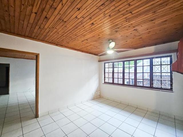 3 Bedroom House in Illovo Glen