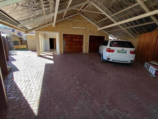 3 Bedroom House in Irene Park