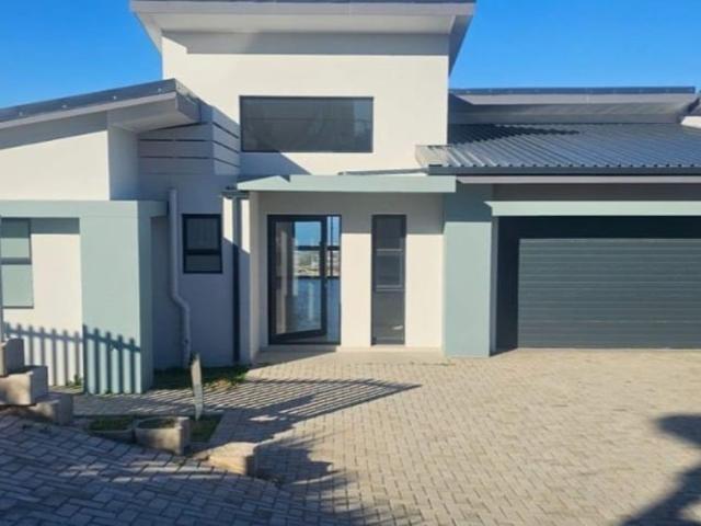 3 Bedroom House in Island View