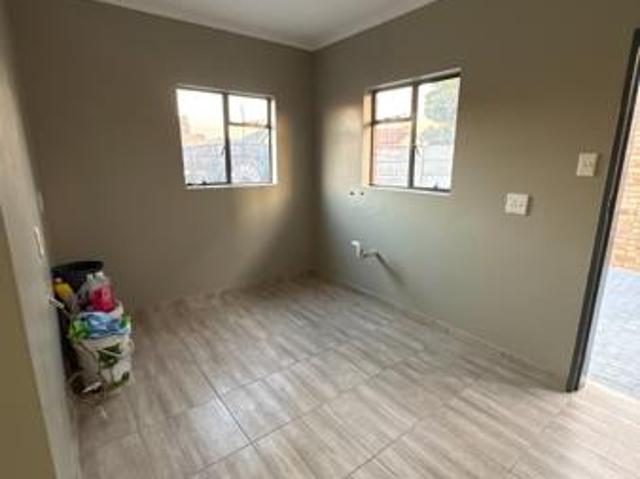 3 Bedroom House in Ivy Park