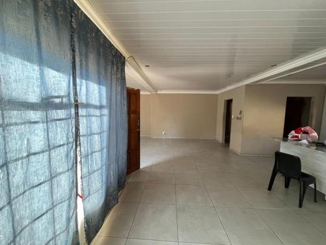 3 Bedroom House in Ivy Park
