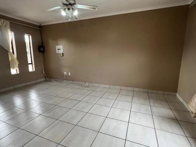 3 Bedroom House in Ivydale