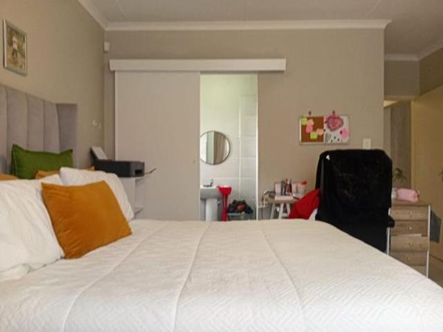 3 Bedroom House in Ivydale